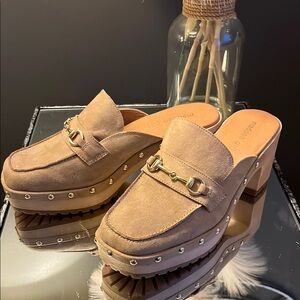 Madden Girl Tan Suede Platform Mules